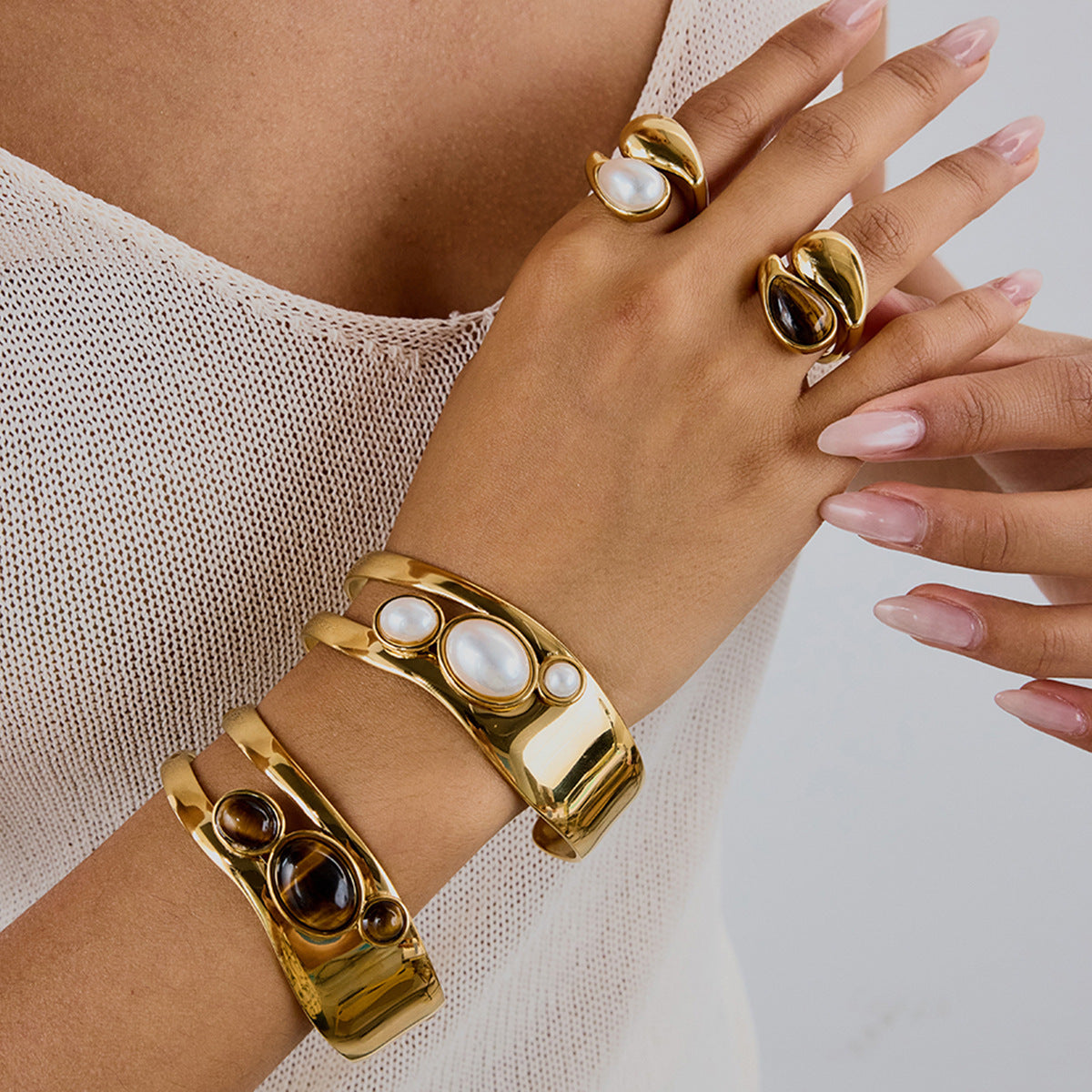 Natural stone/Pearl open bangle -Stainless steel with 18k gold